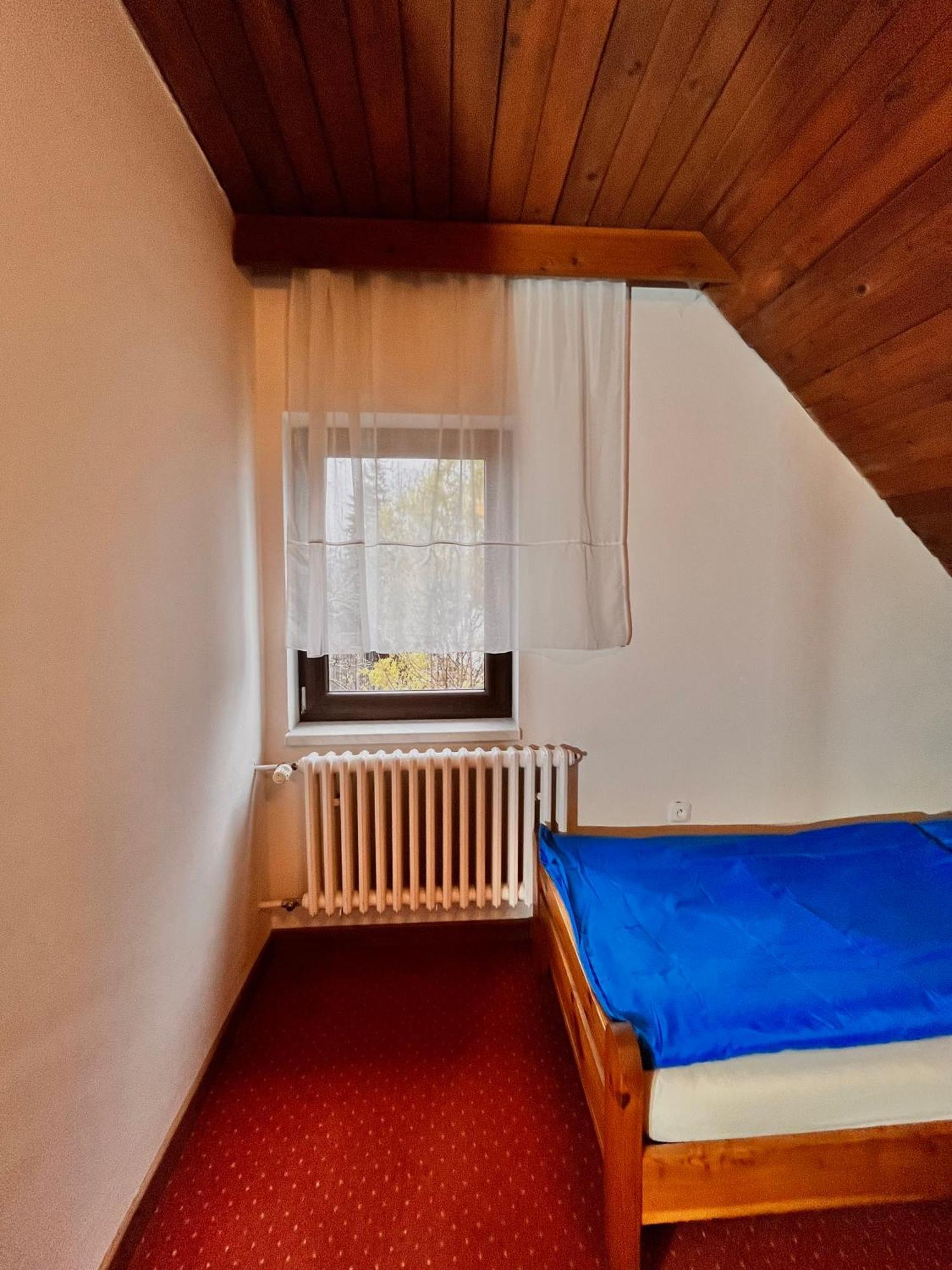 ホテル Vila Morava Liptovský Mikuláš エクステリア 写真